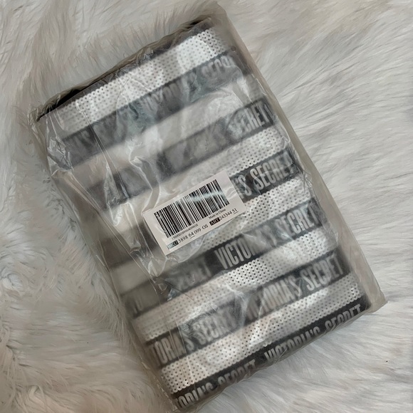 VICTORIA SECRET BLING SEQUIN TOTE W/BONUS BAG NIB - Picture 7 of 8